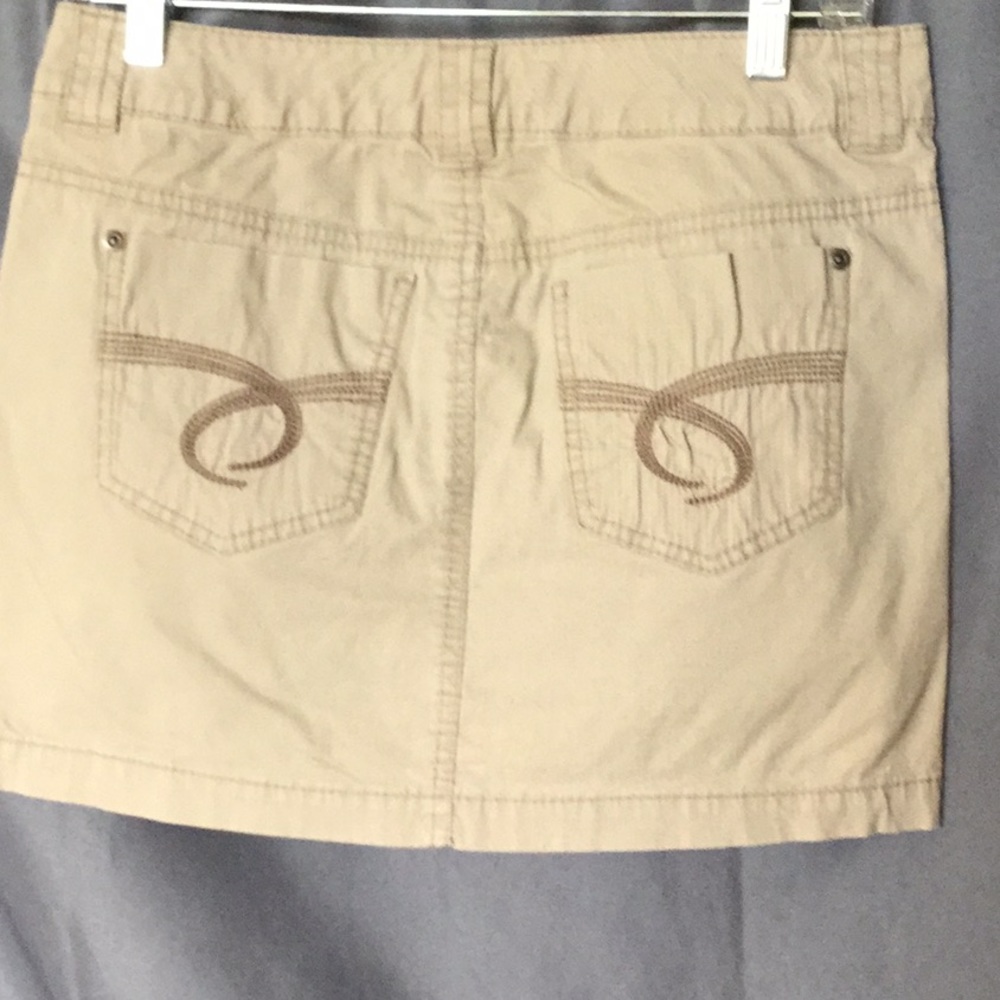 Skirt - Picture 2 of 2